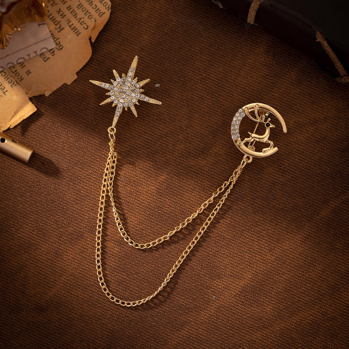 star deer chain brooch pin